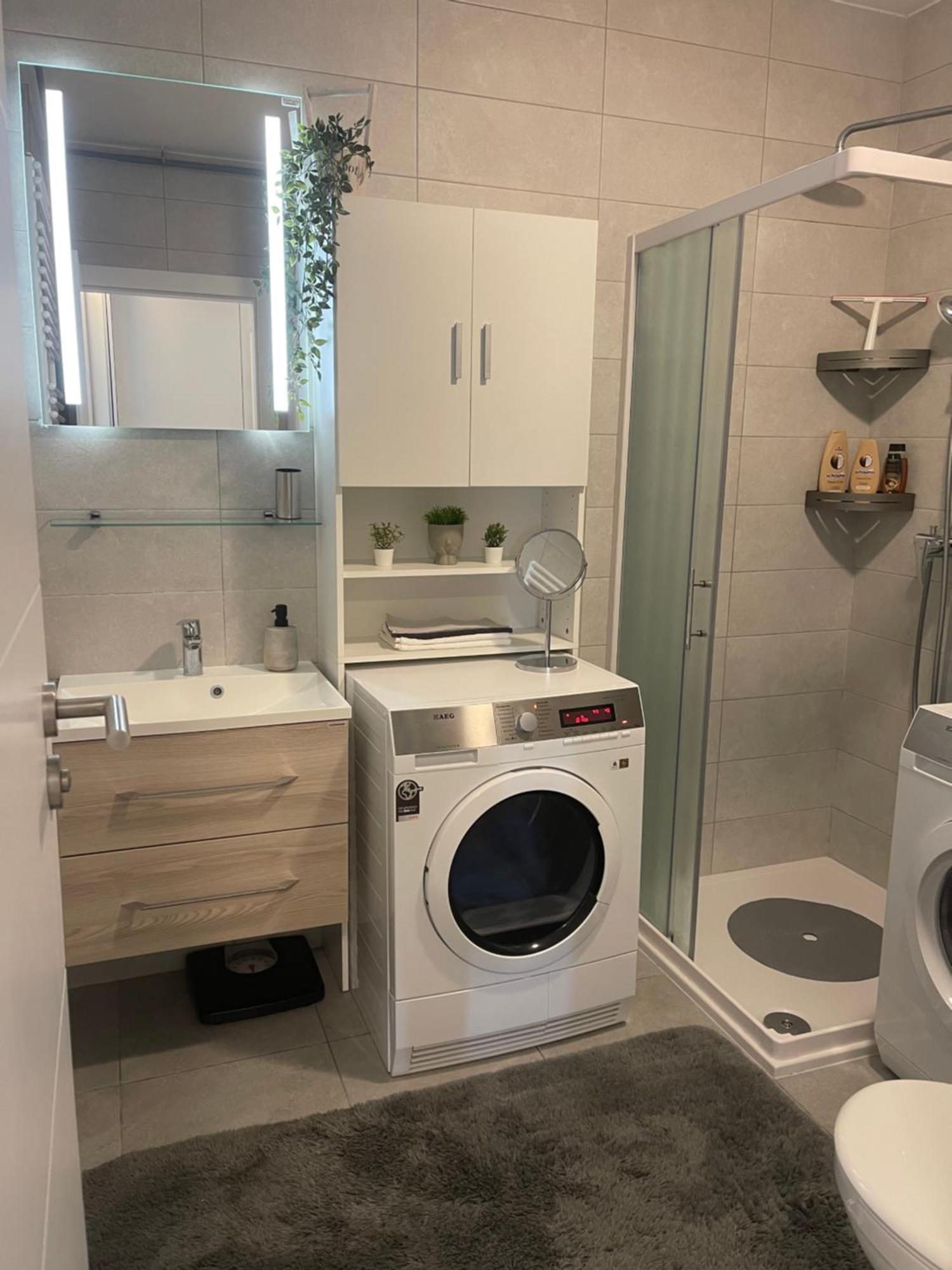Luna,Central,Self-Check In,Ac,Wi-Fi, Washer,Free Parking ซาเปรชิช ภายนอก รูปภาพ